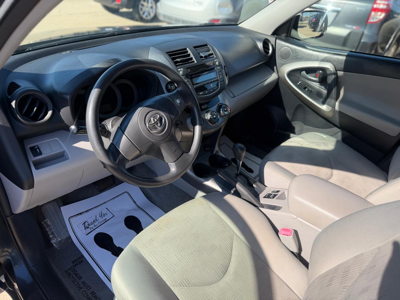 Toyota RAV4  2010