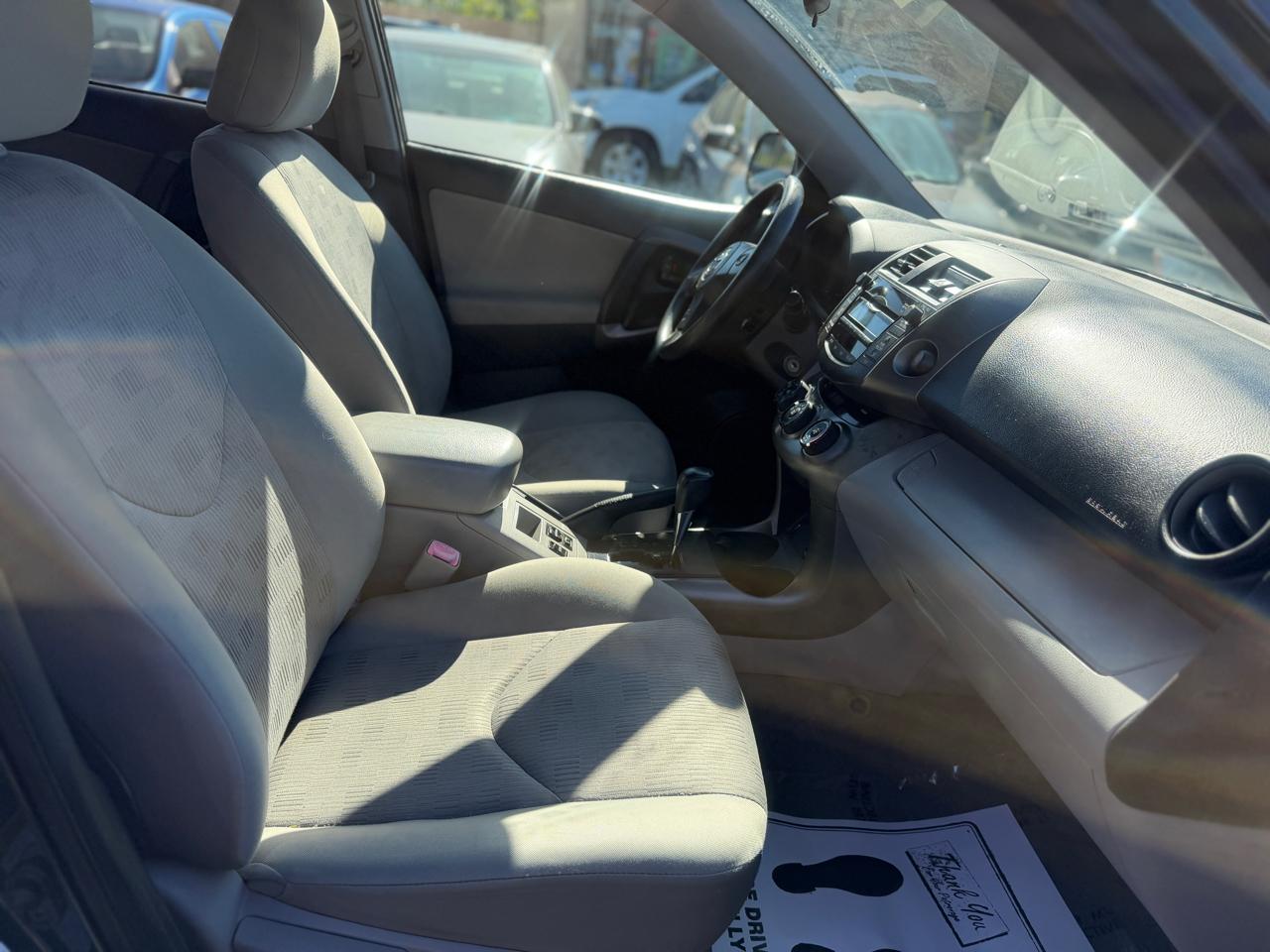 Toyota RAV4  2010