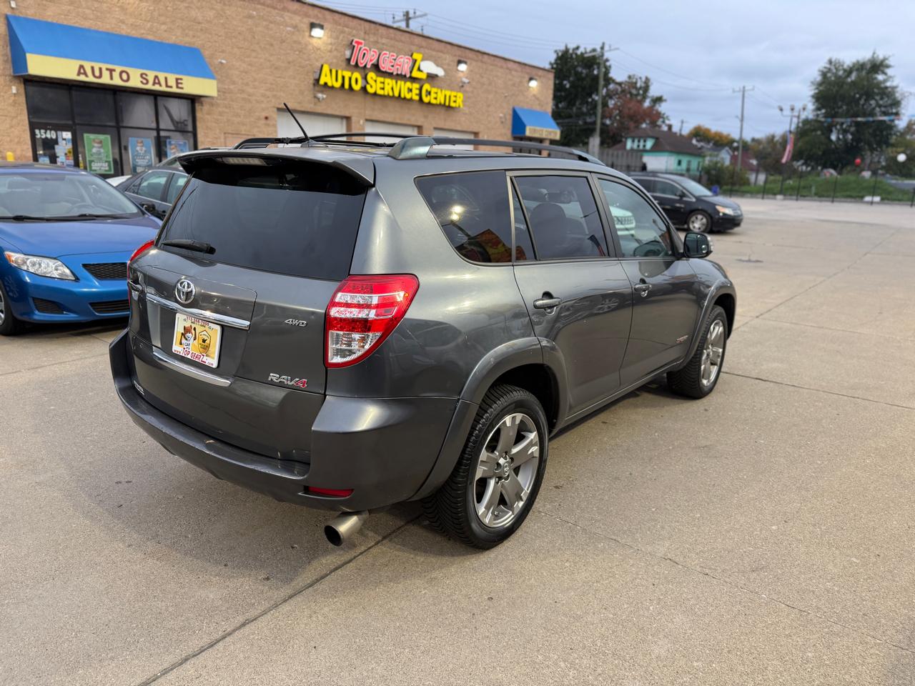 Toyota RAV4 Sport I4 4WD 2011