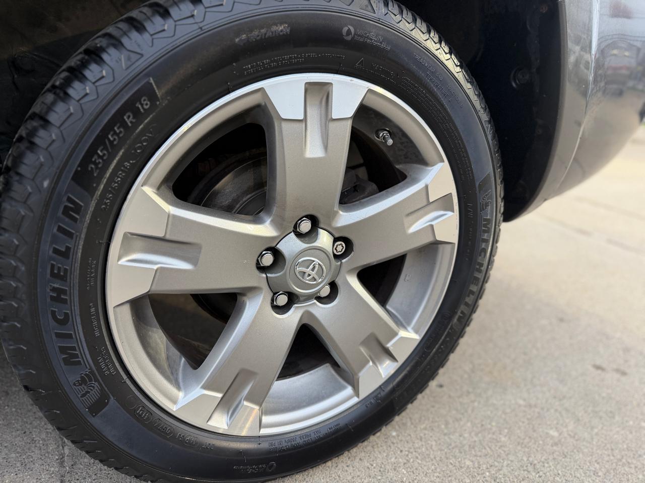 Toyota RAV4 Sport I4 4WD 2011