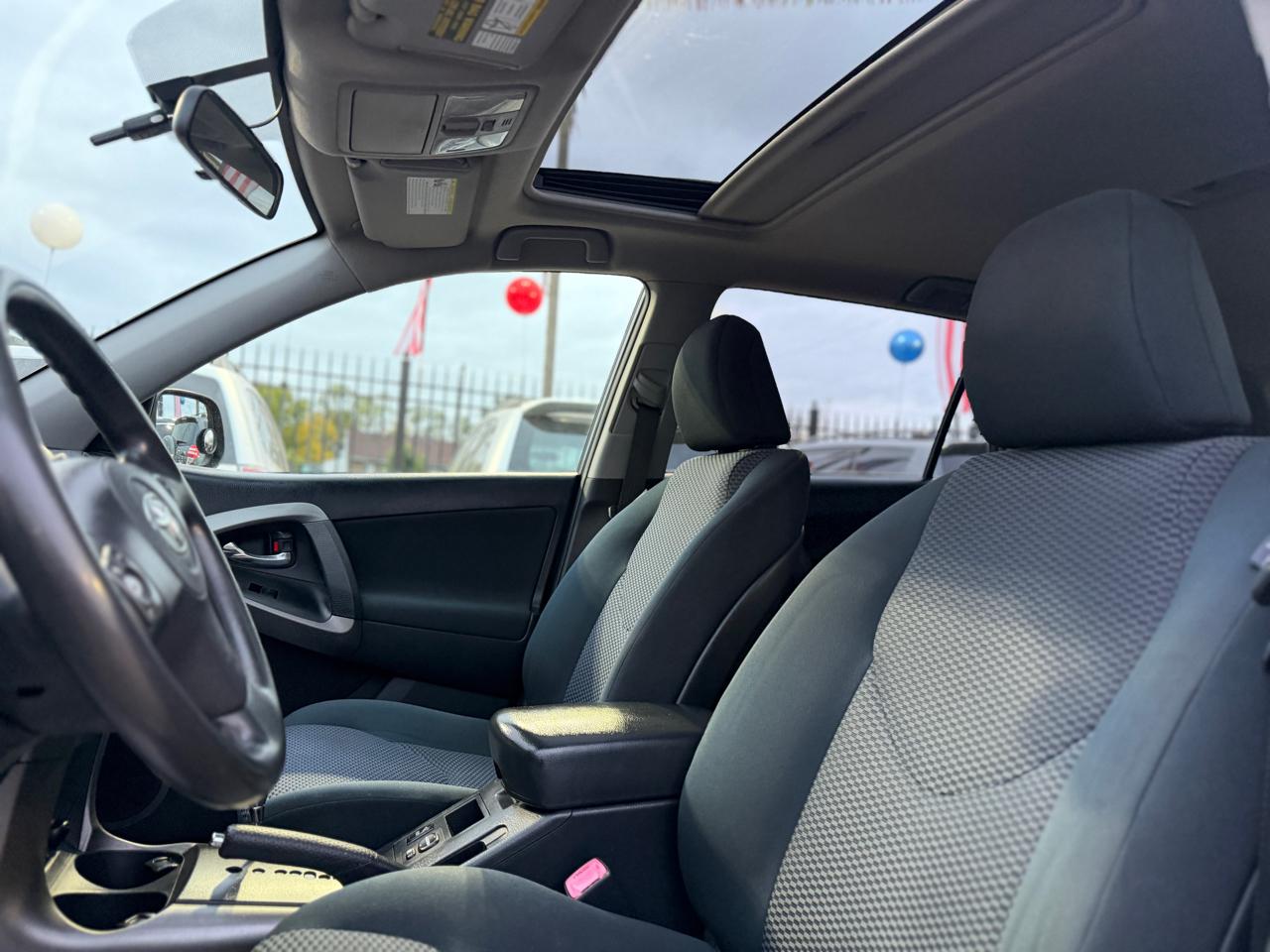 Toyota RAV4 Sport I4 4WD 2011
