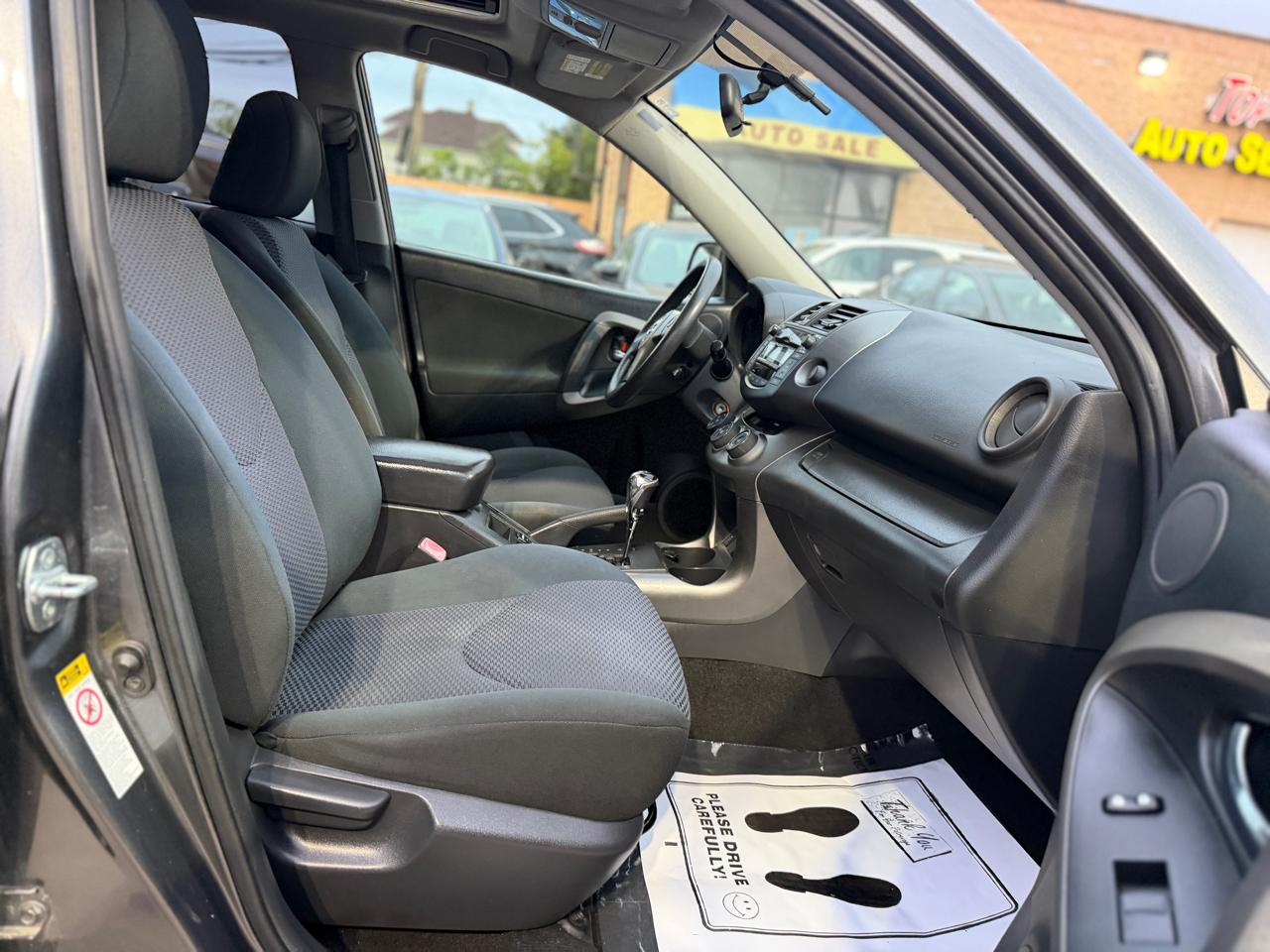 Toyota RAV4 Sport I4 4WD 2011