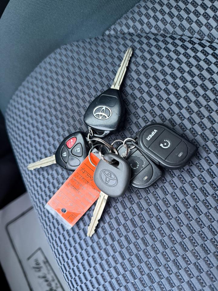 Toyota RAV4 Sport I4 4WD 2011
