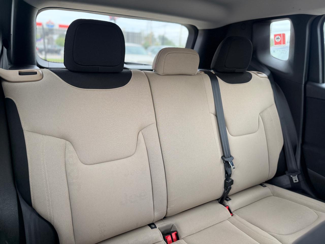 Jeep Renegade 4WD 4dr Latitude 2015