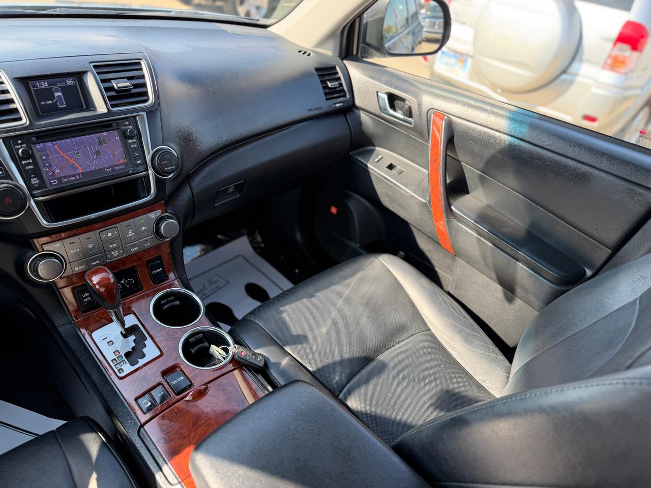 Toyota Highlander Limited 4WD 2013