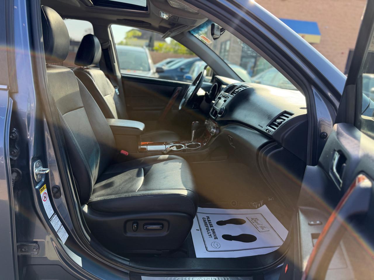 Toyota Highlander Limited 4WD 2013