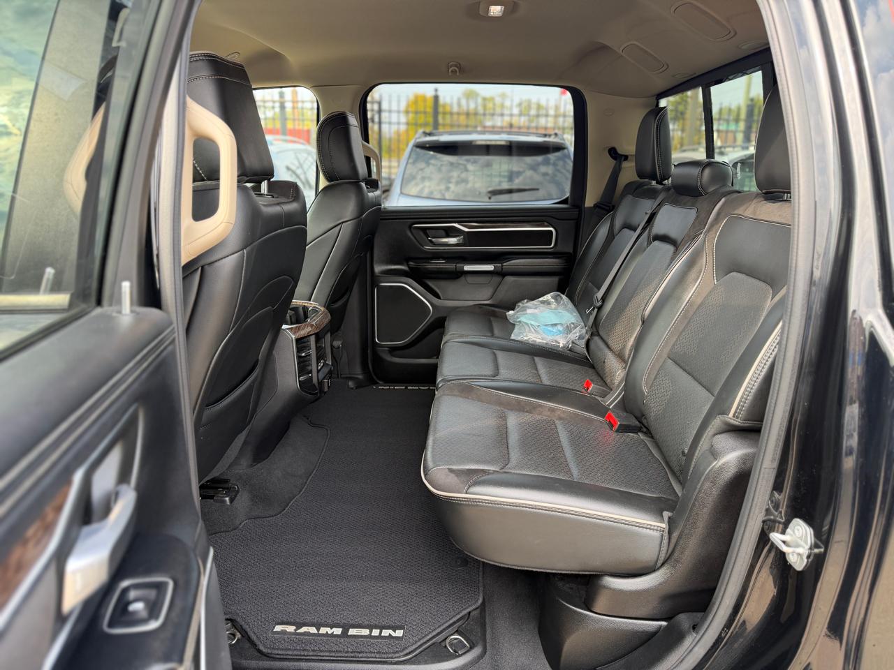RAM 1500 Laramie Crew Cab 4WD 2019
