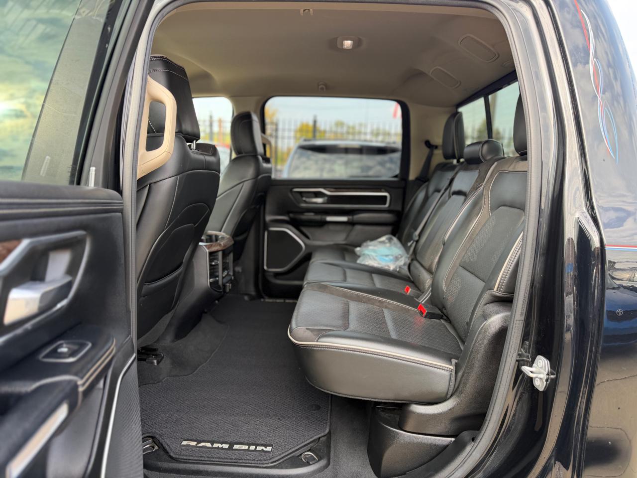 RAM 1500 Laramie Crew Cab 4WD 2019