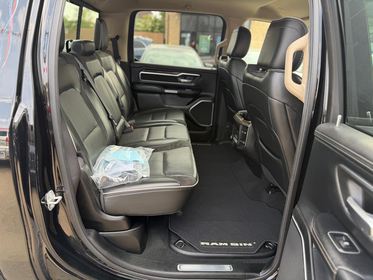 RAM 1500 Laramie Crew Cab 4WD 2019