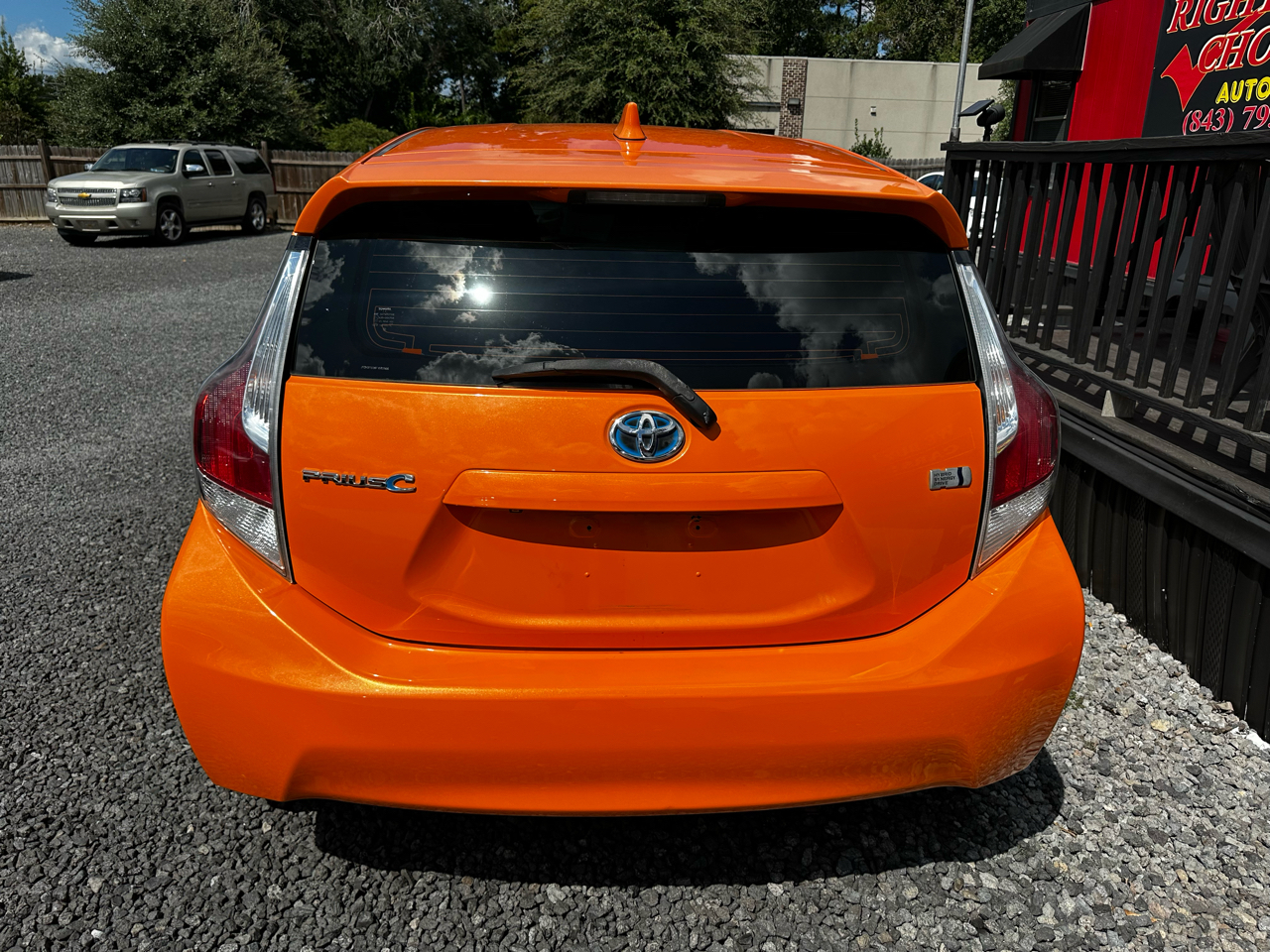 2015 Toyota Prius C Four photo 5