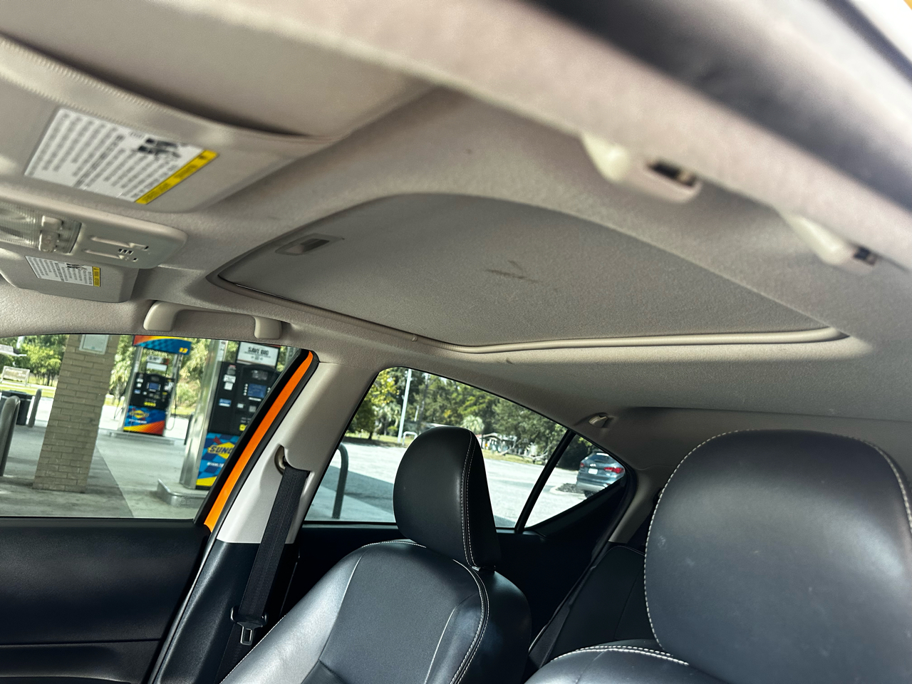 2015 Toyota Prius C Four photo 13