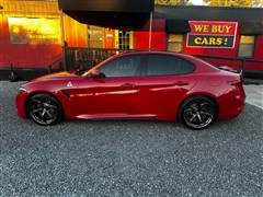 2019 Alfa Romeo Giulia  2019 Alfa Romeo Giulia