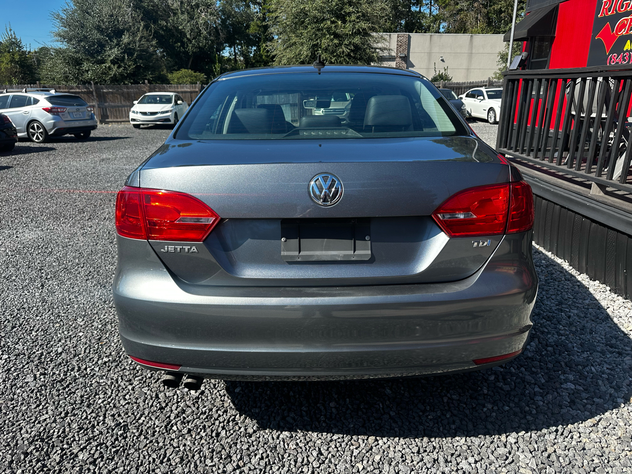 Volkswagen Jetta Sedan 4dr Man TDI 2013 Volkswagen Jetta Sedan 4dr Man TDI 2013