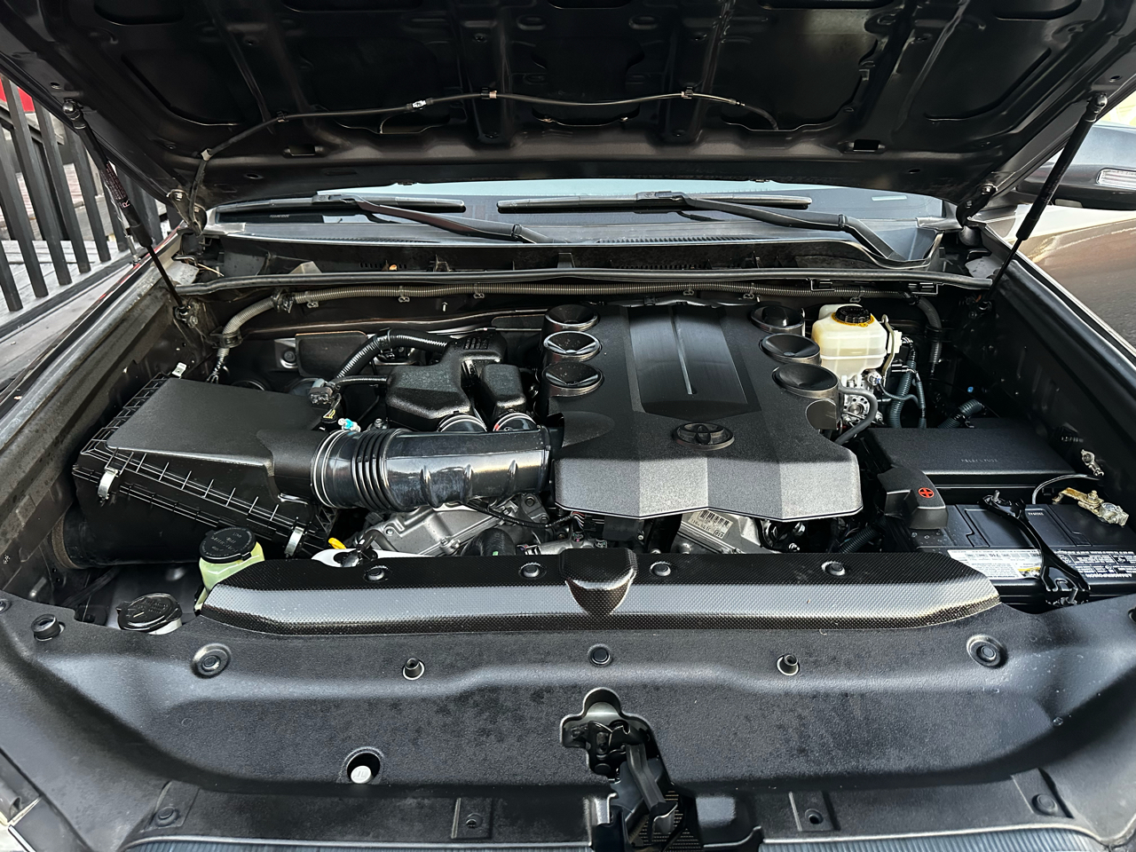 Toyota 4Runner RWD 4dr L4 SR5 (Natl) 2012