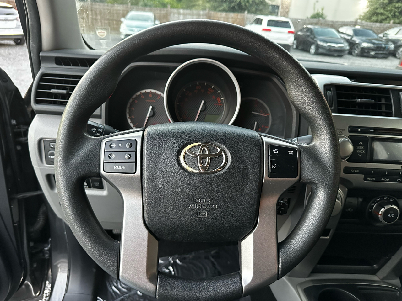 Toyota 4Runner RWD 4dr L4 SR5 (Natl) 2012