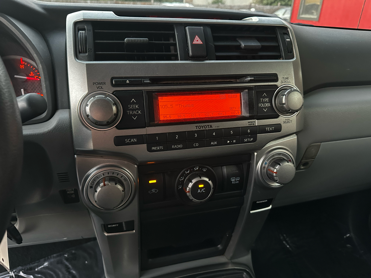 Toyota 4Runner RWD 4dr L4 SR5 (Natl) 2012