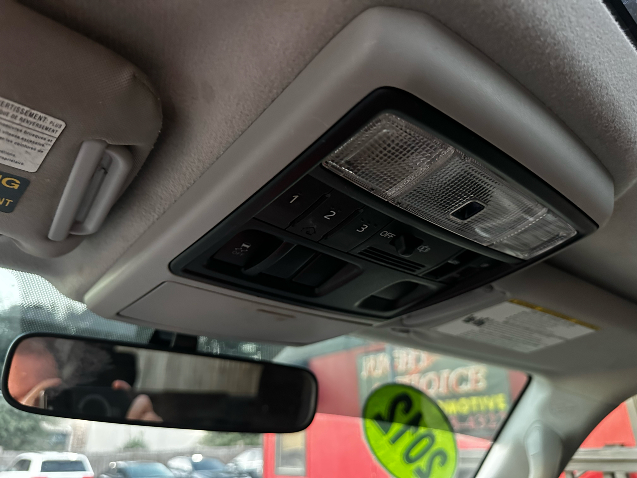 Toyota 4Runner RWD 4dr L4 SR5 (Natl) 2012