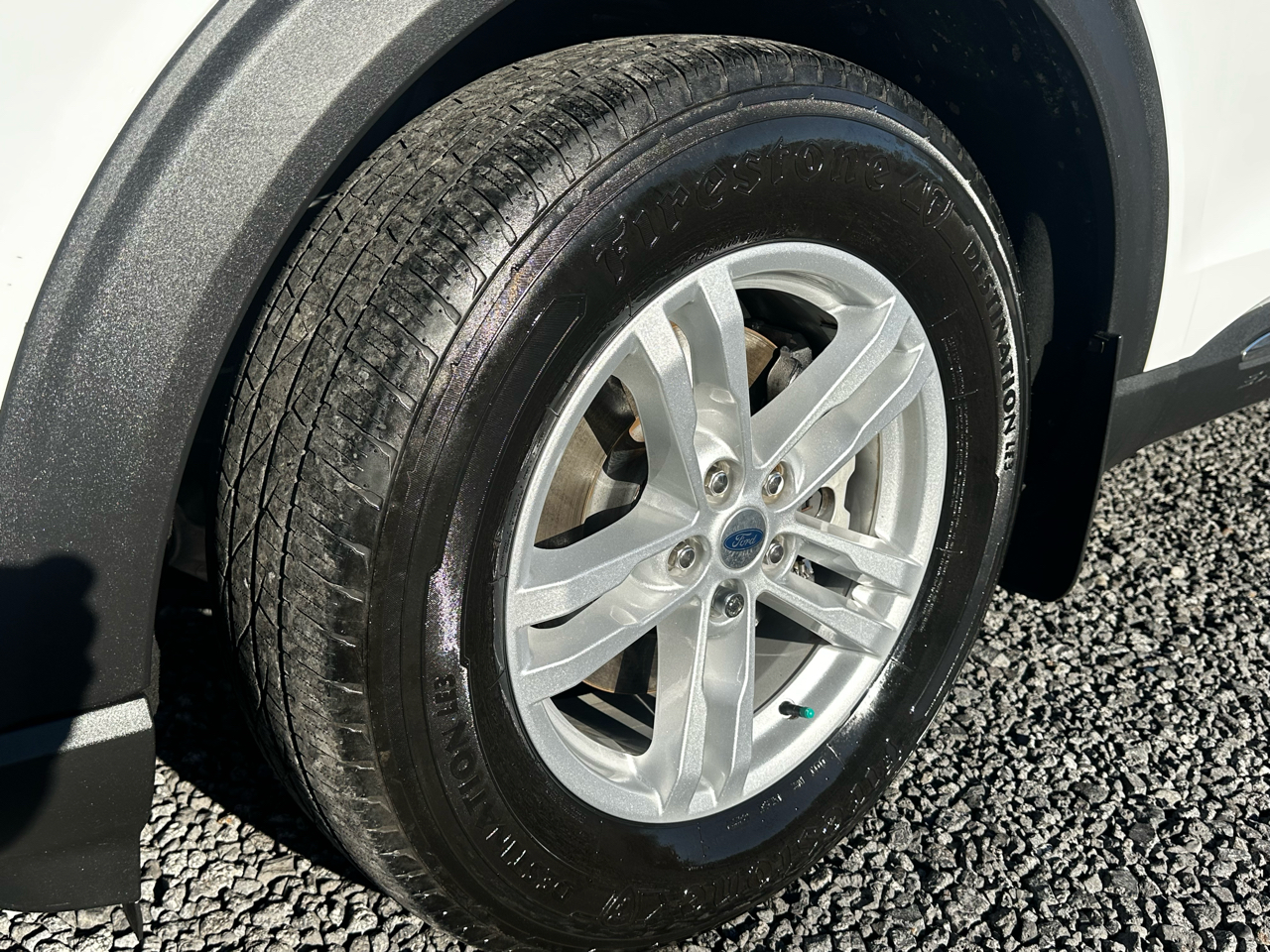 2021 Ford Explorer XLT photo 2