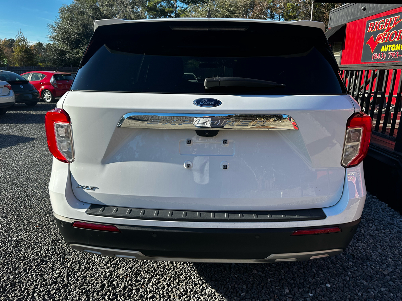 2021 Ford Explorer XLT photo 4