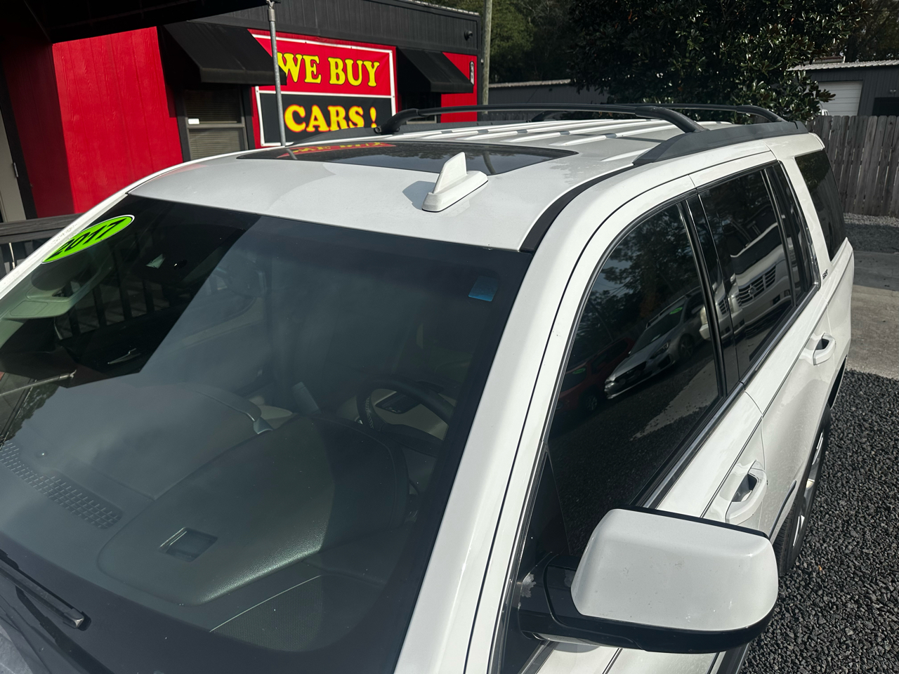 2017 Gmc Yukon SLT photo 4