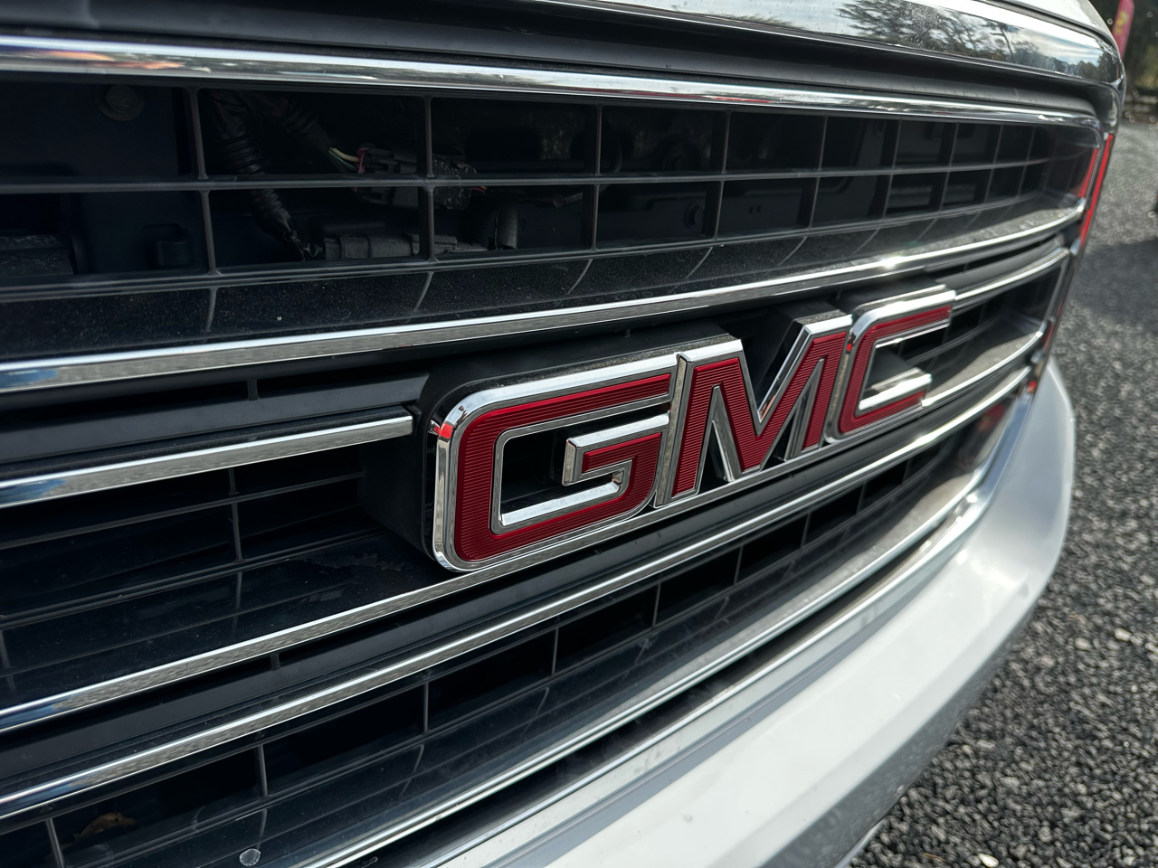 GMC Yukon 4WD 4dr SLT 2017