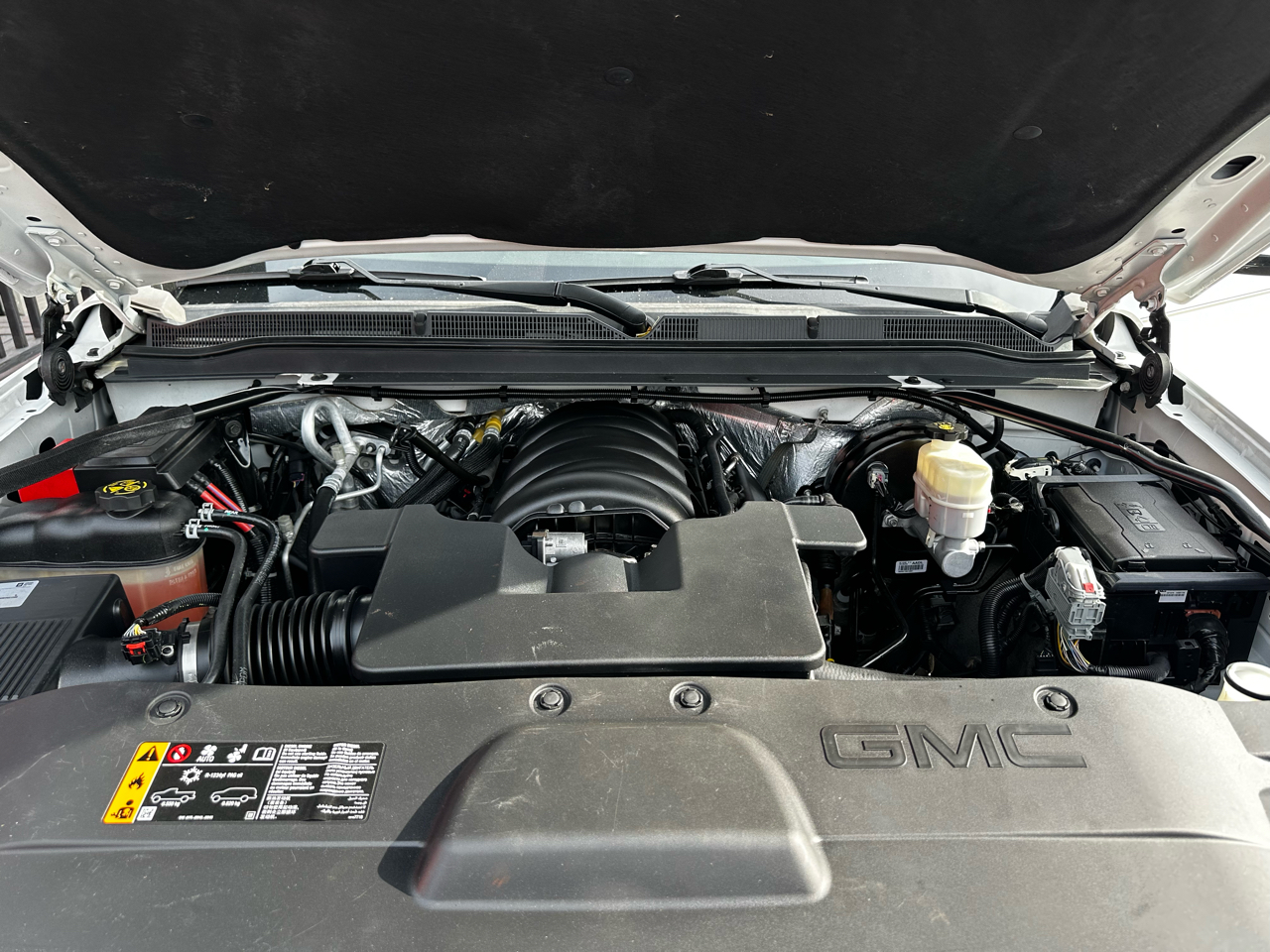 GMC Yukon 4WD 4dr SLT 2017