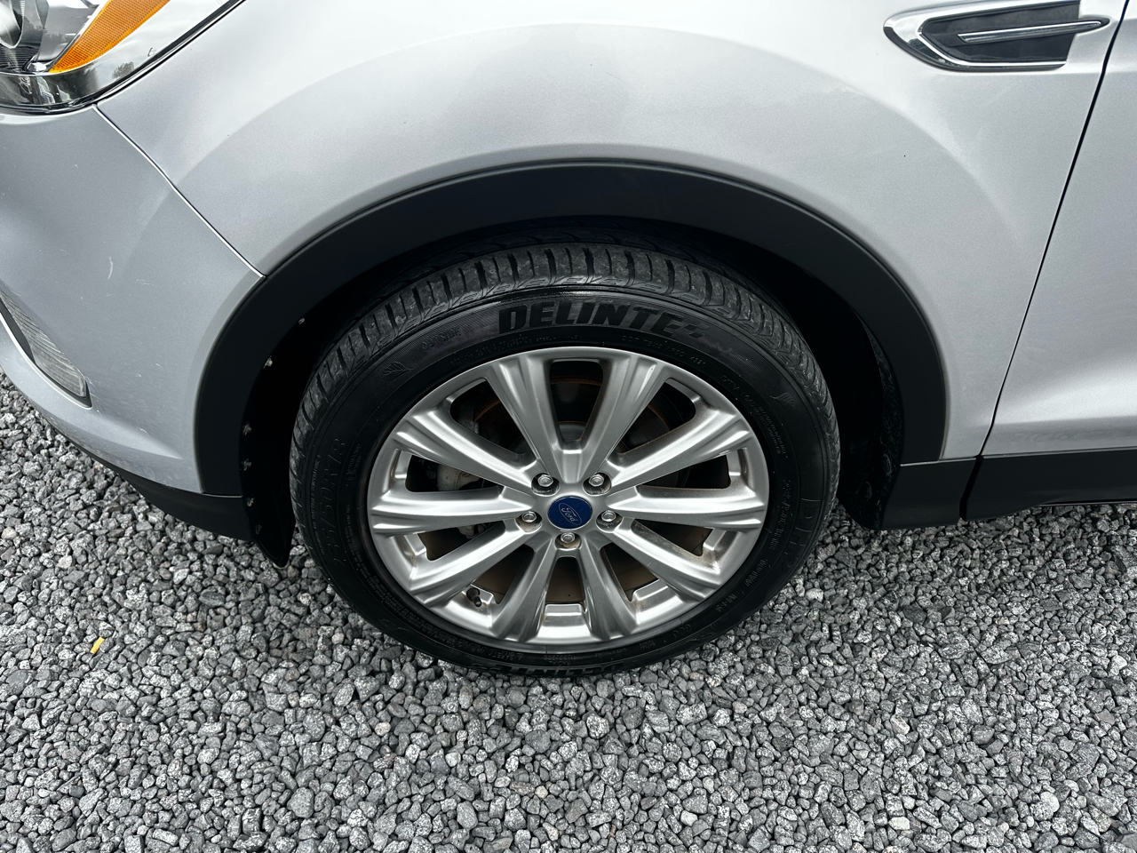 2017 Ford Escape Titanium photo 3