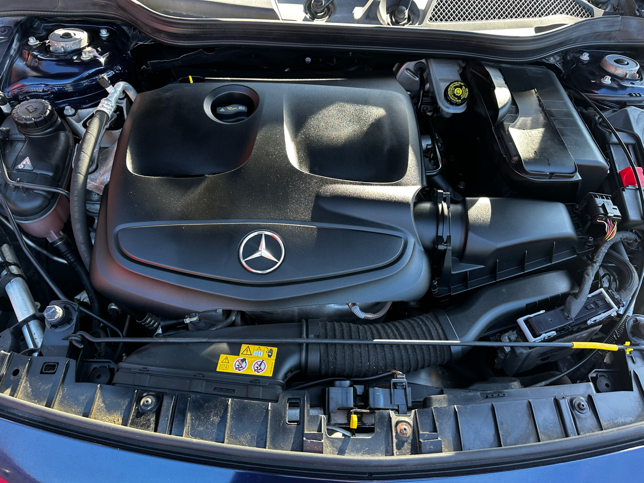 2018 Mercedes Benz GLA 250 4MATIC photo 3