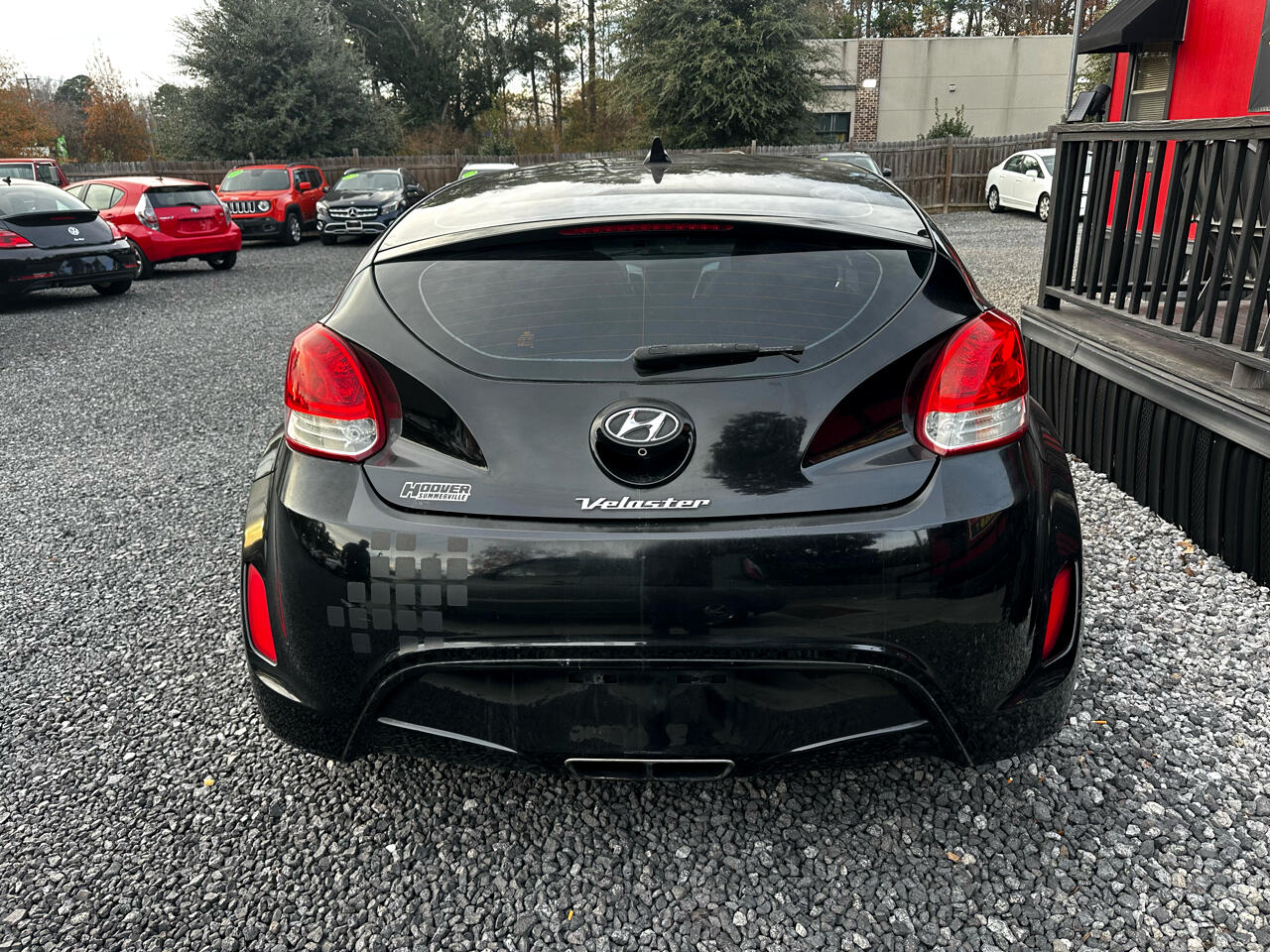 Hyundai Veloster 3dr Cpe Auto w/Yellow Accent 2016