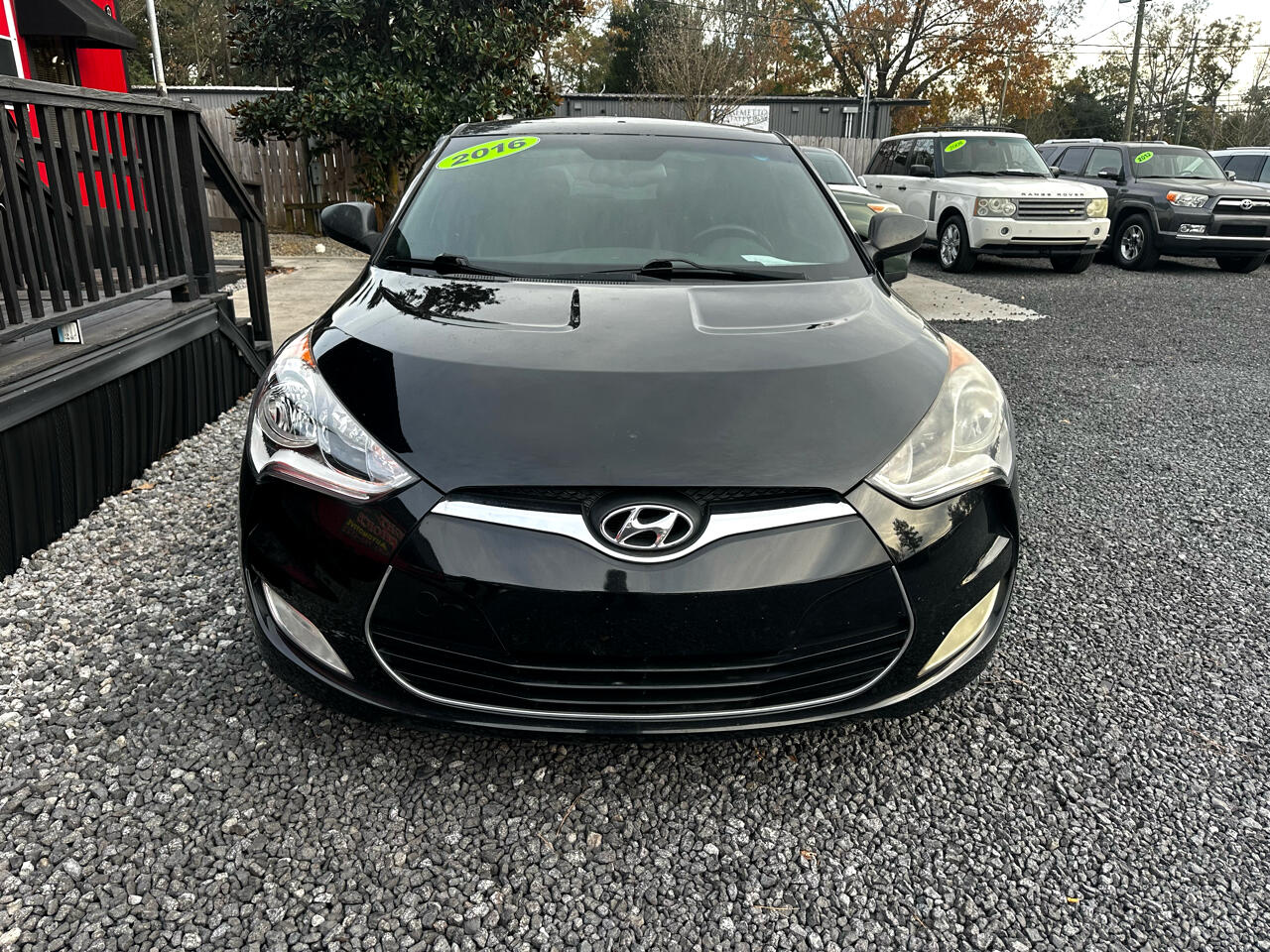Hyundai Veloster 3dr Cpe Auto w/Yellow Accent 2016