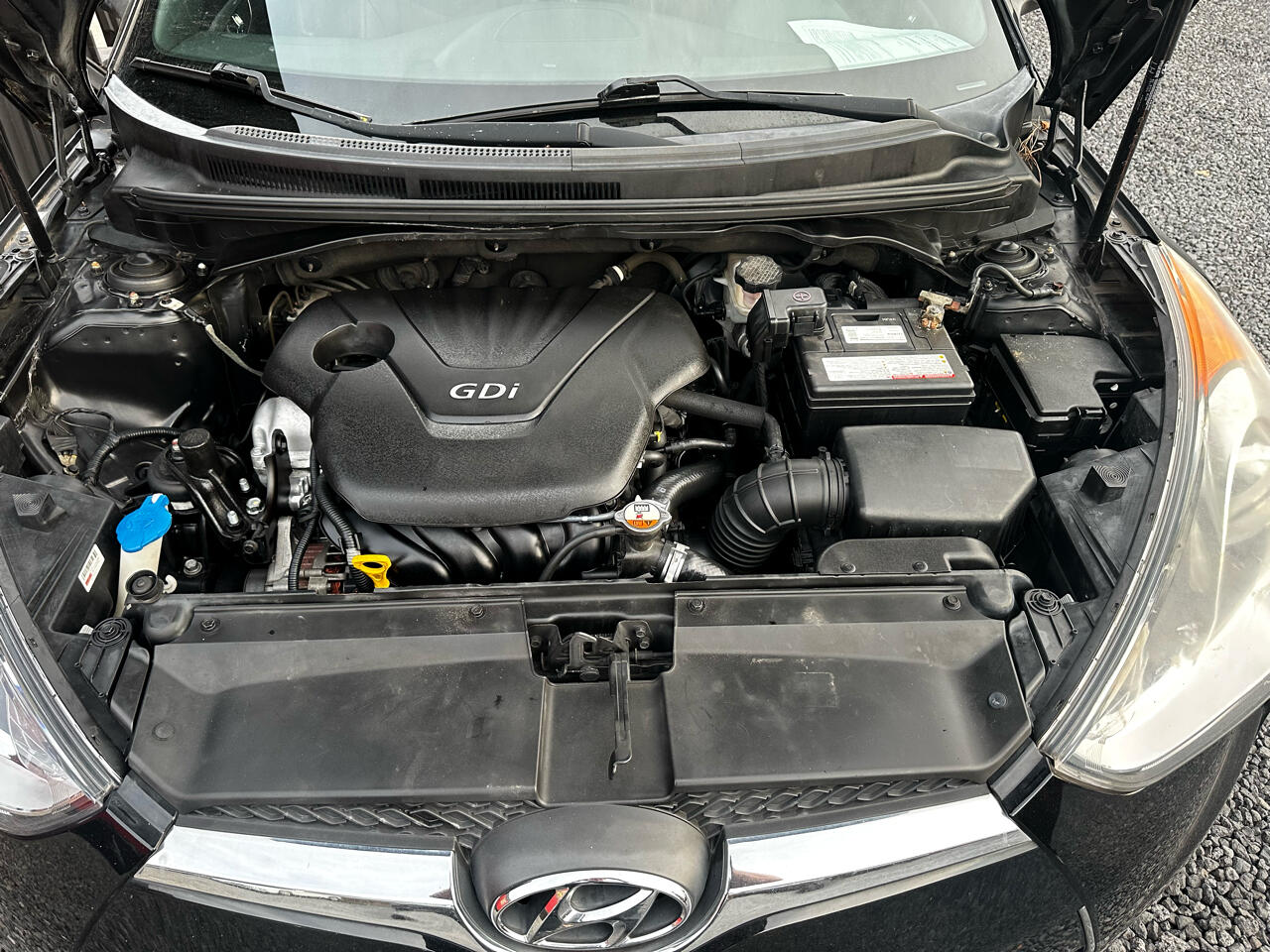 Hyundai Veloster 3dr Cpe Auto w/Yellow Accent 2016