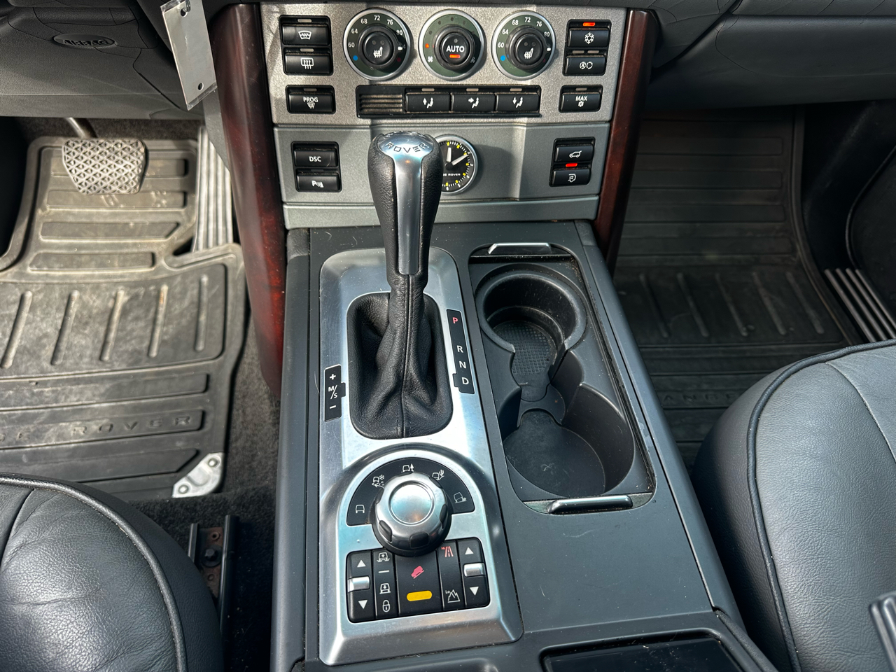 Land Rover Range Rover 4WD 4dr HSE 2007