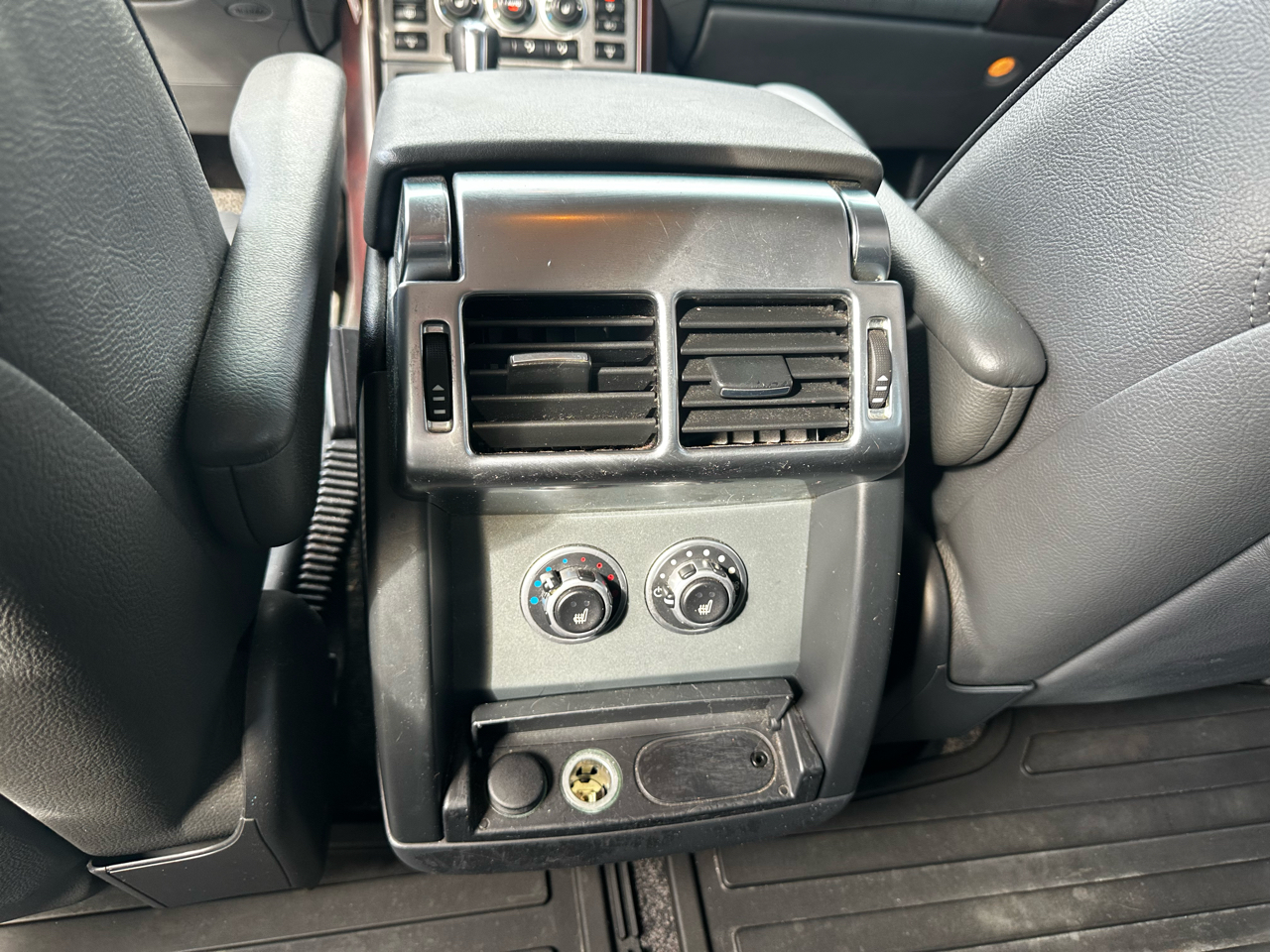 Land Rover Range Rover 4WD 4dr HSE 2007