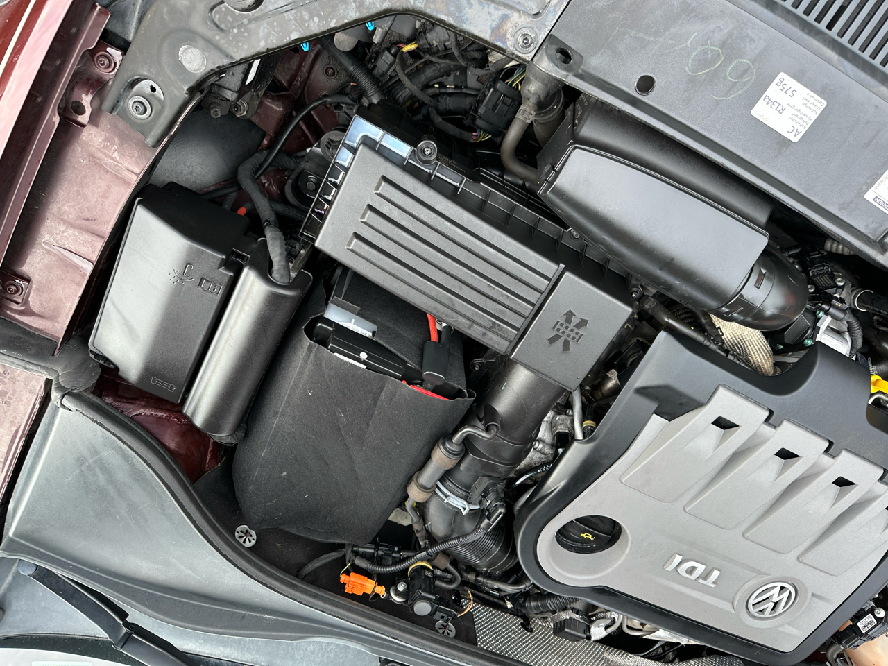 Volkswagen Passat 4dr Sdn 2.0L DSG TDI SE w/Sunroof 2014