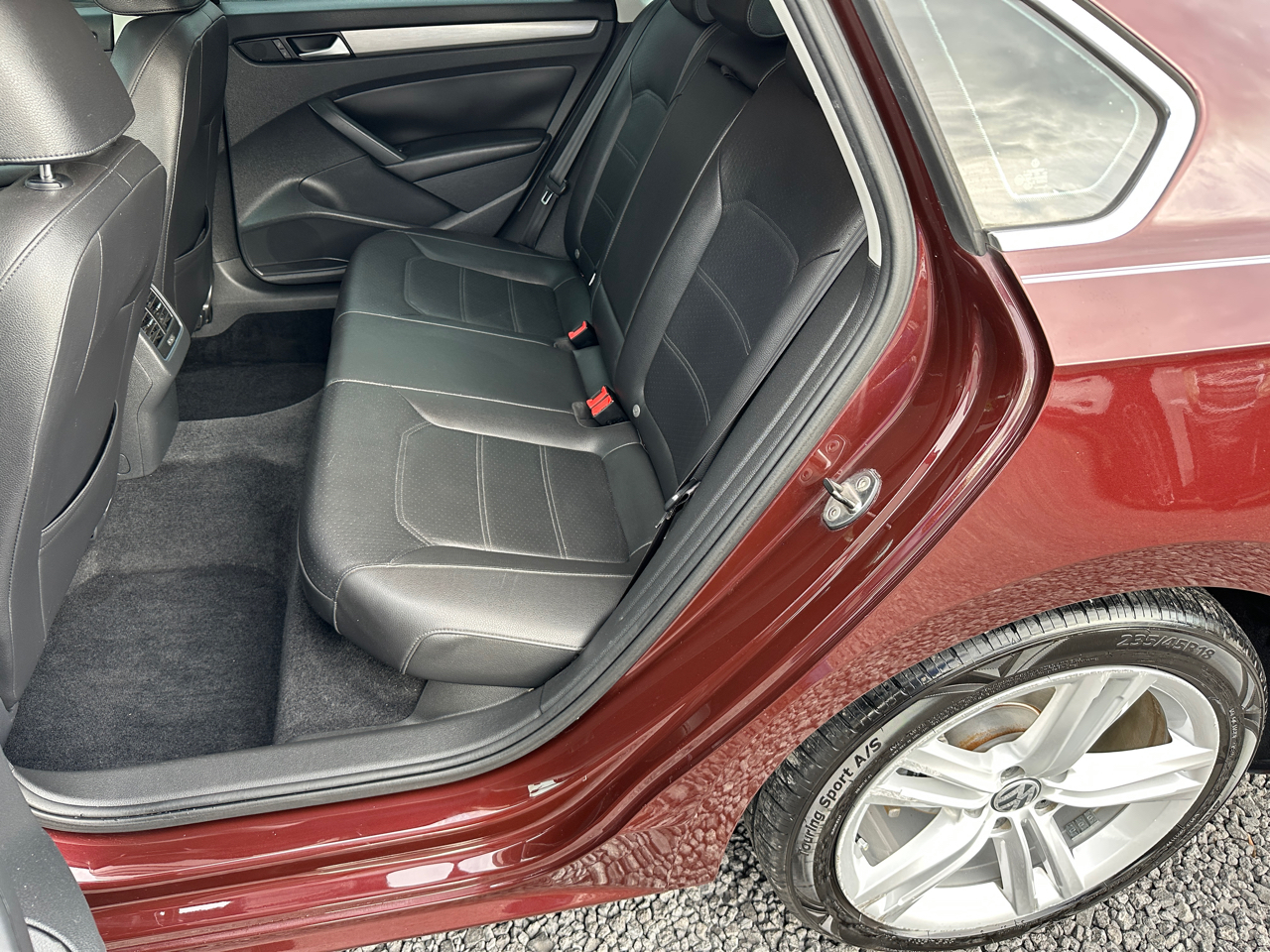 Volkswagen Passat 4dr Sdn 2.0L DSG TDI SE w/Sunroof 2014