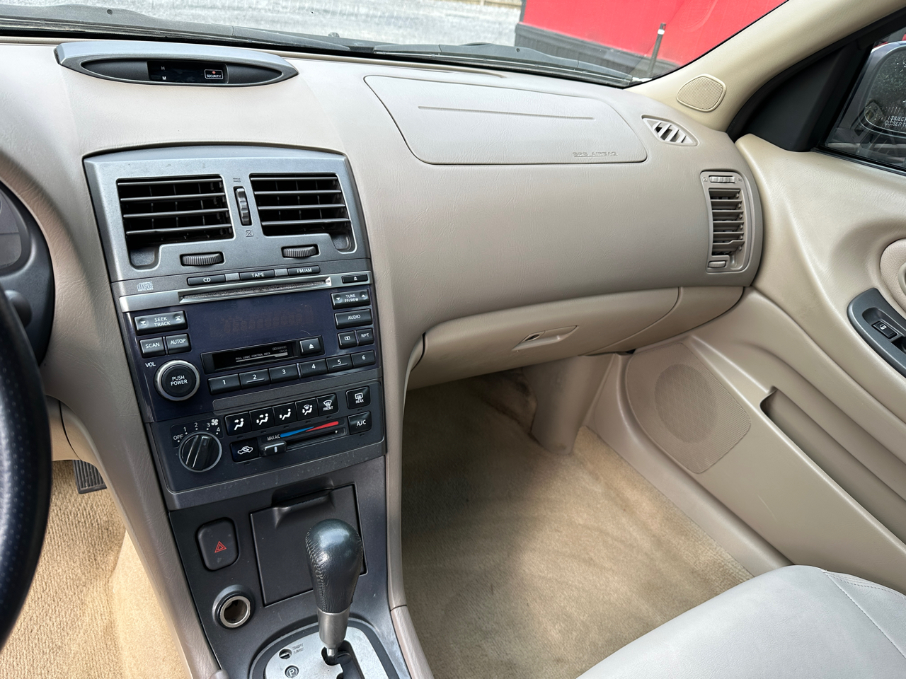 Nissan Maxima 4dr Sdn SE Auto 2003