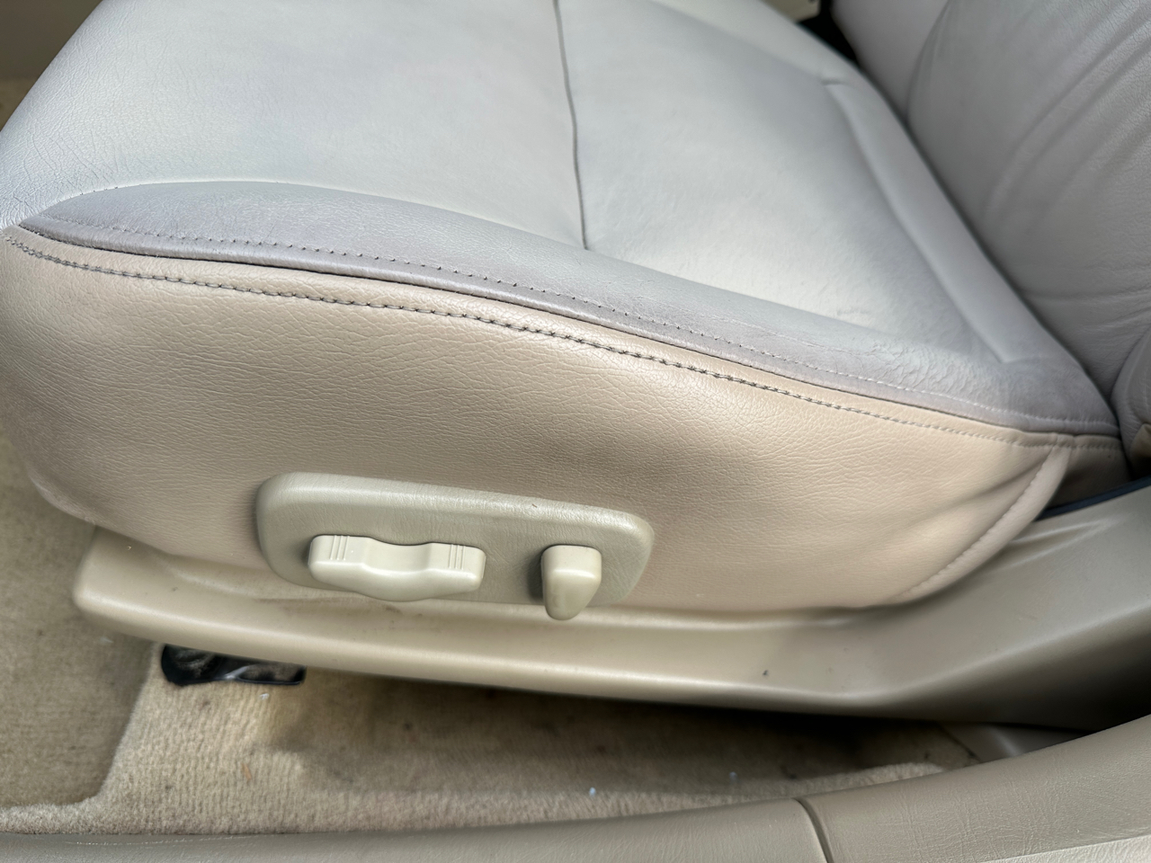 Nissan Maxima 4dr Sdn SE Auto 2003