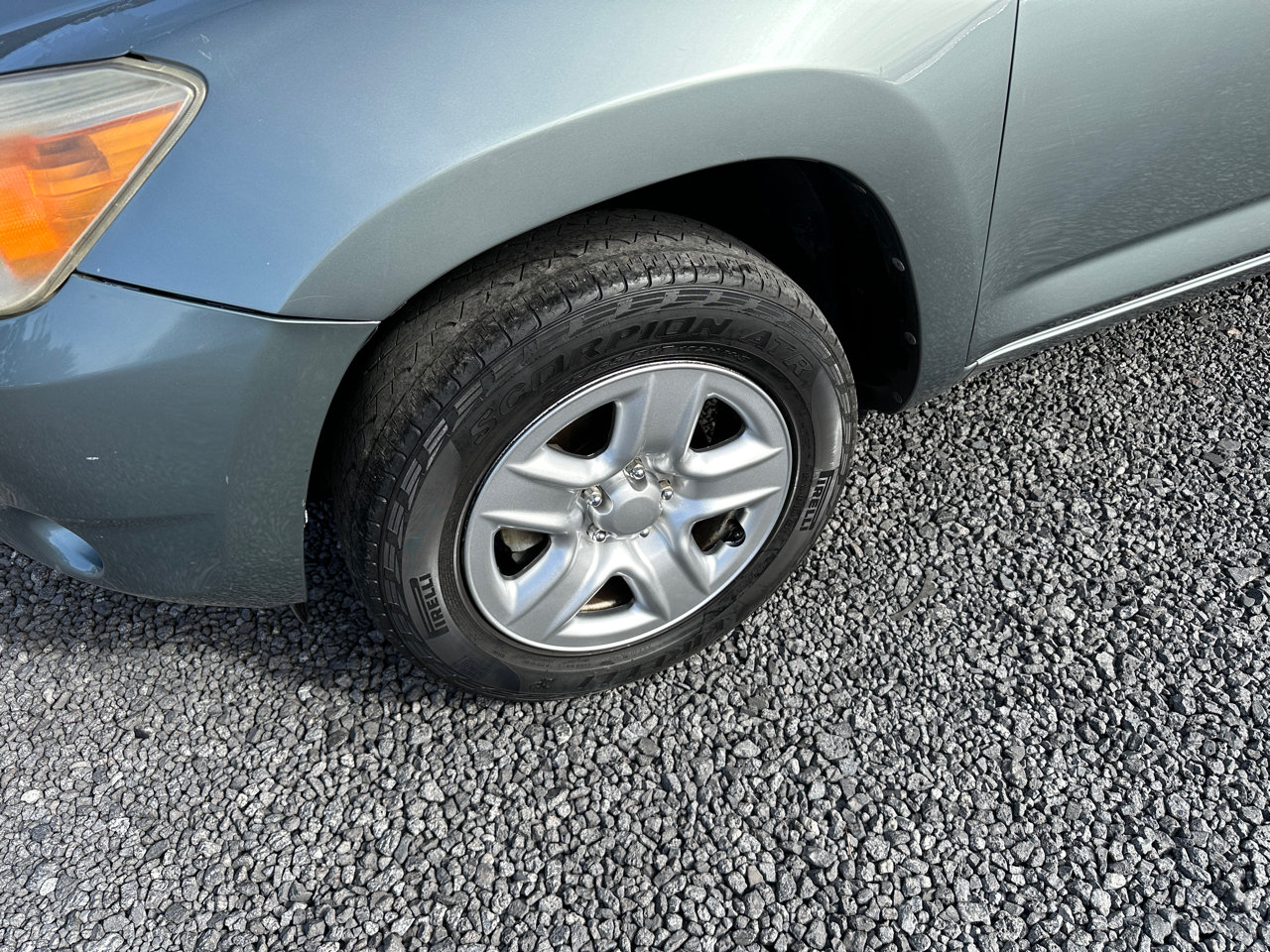 Toyota RAV4 FWD 4dr V6 5-Spd AT (Natl) 2008