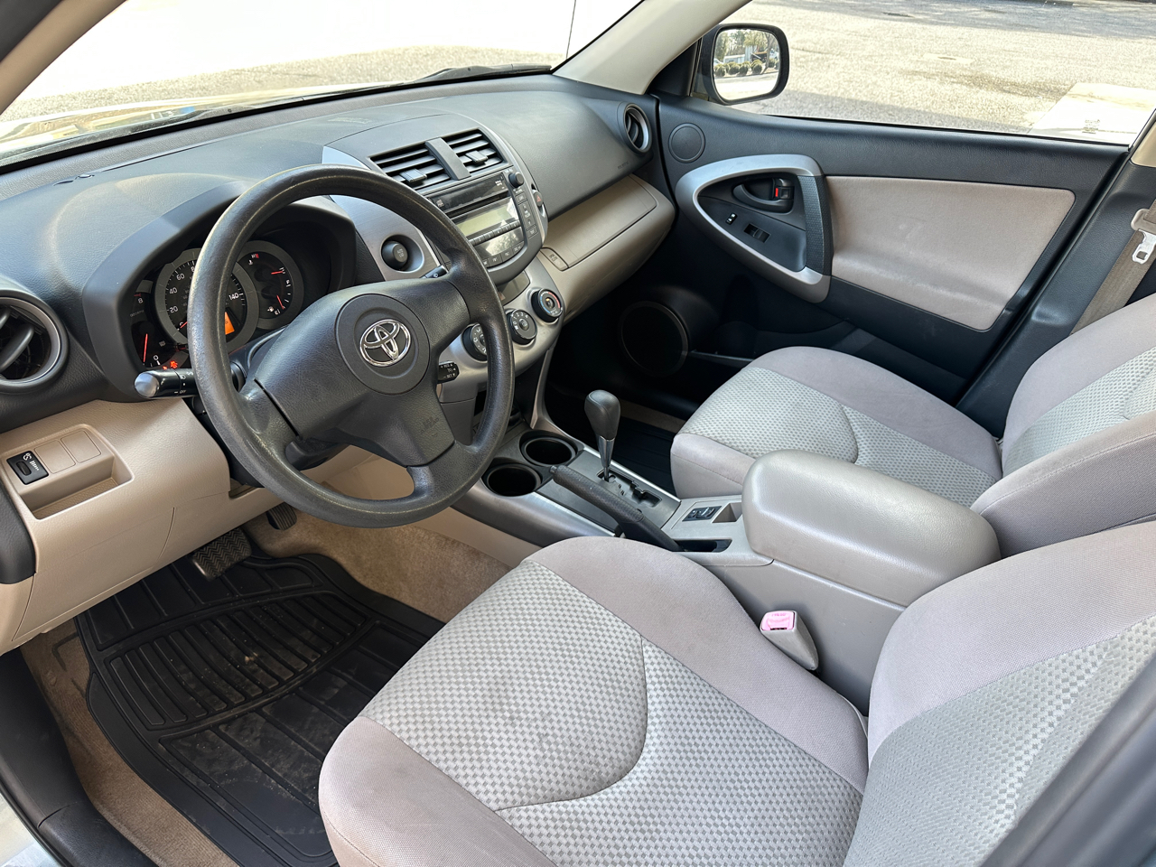 Toyota RAV4 FWD 4dr V6 5-Spd AT (Natl) 2008