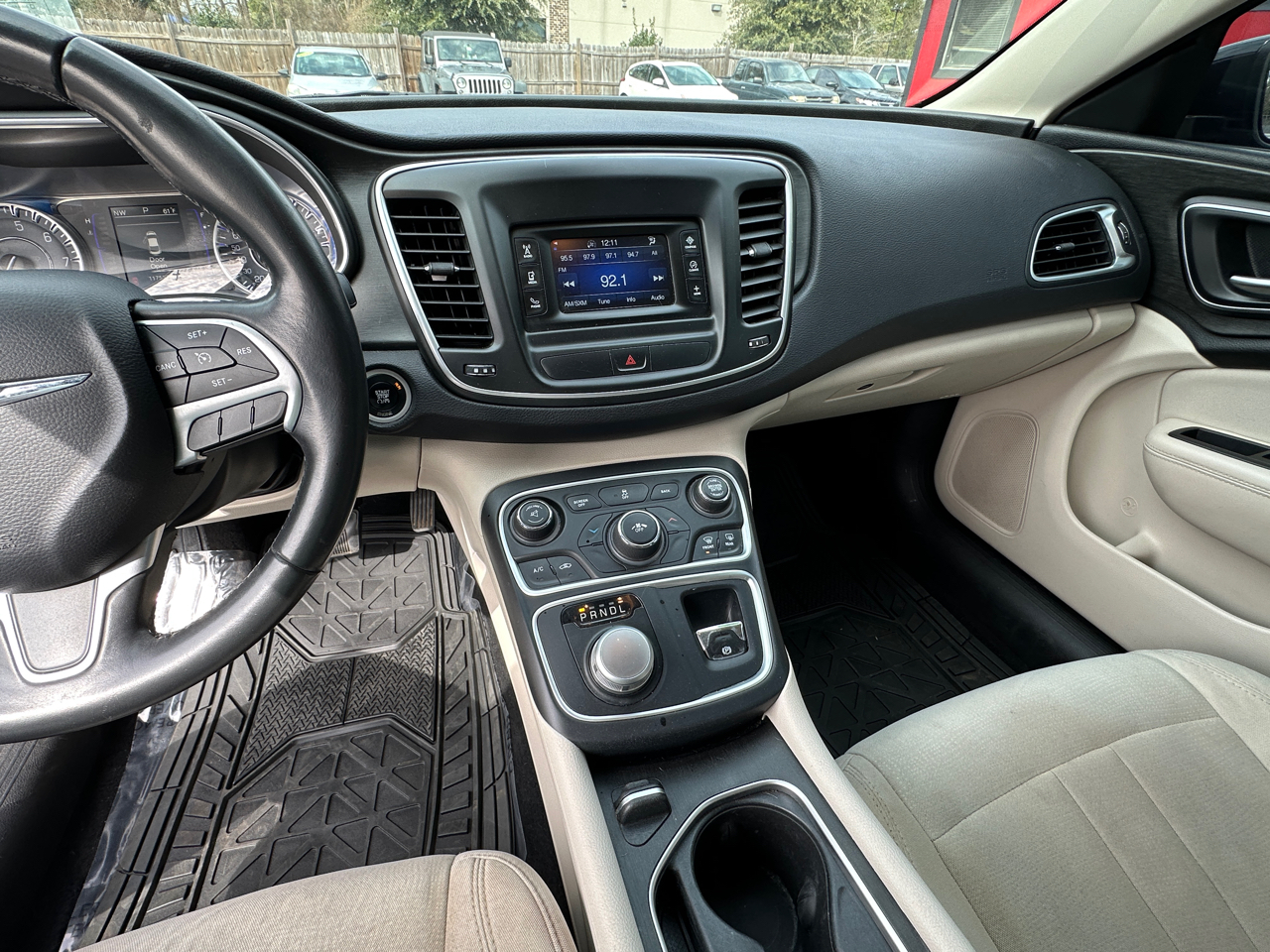 Chrysler 200 4dr Sdn Limited FWD 2015