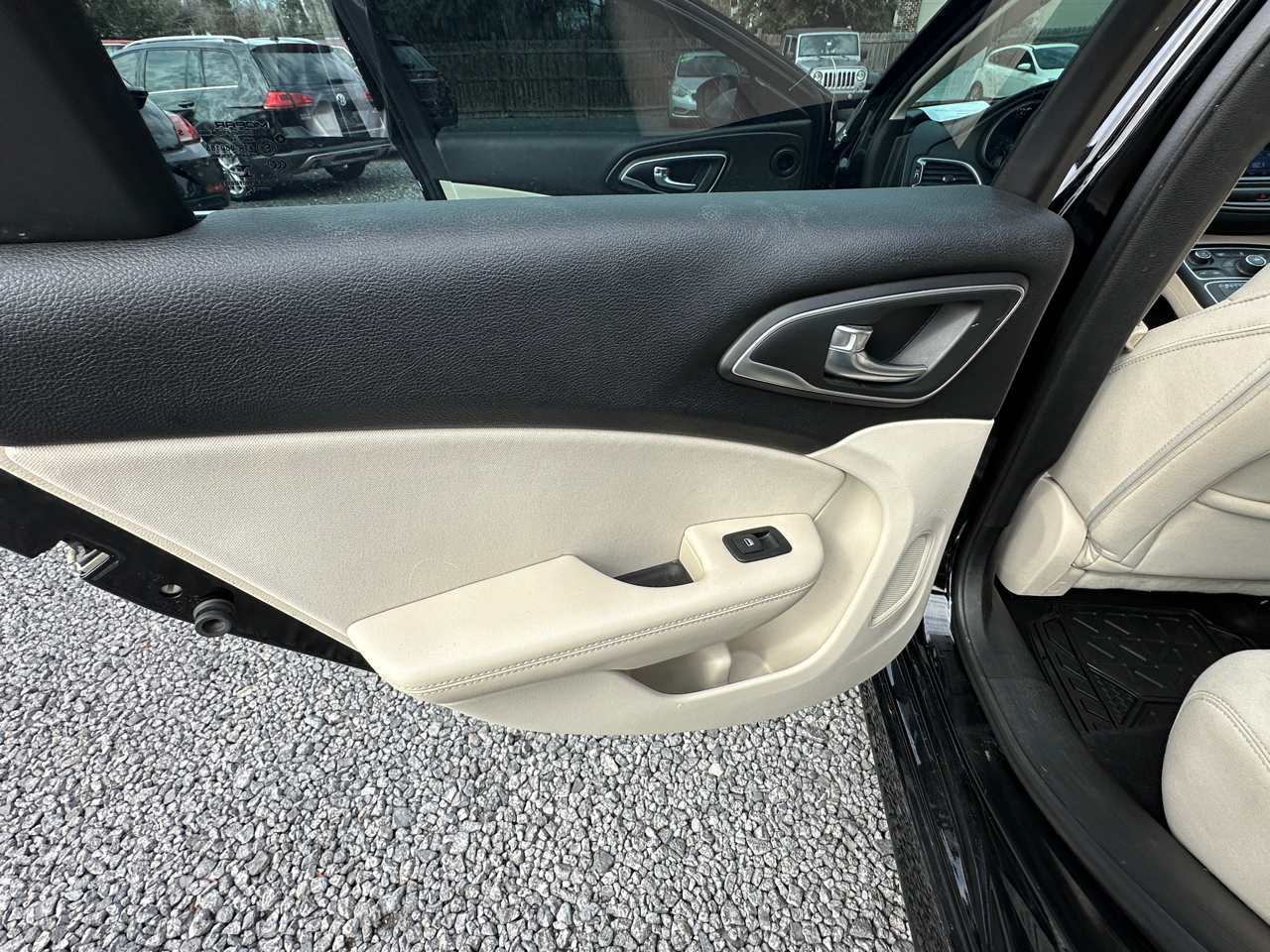 Chrysler 200 4dr Sdn Limited FWD 2015