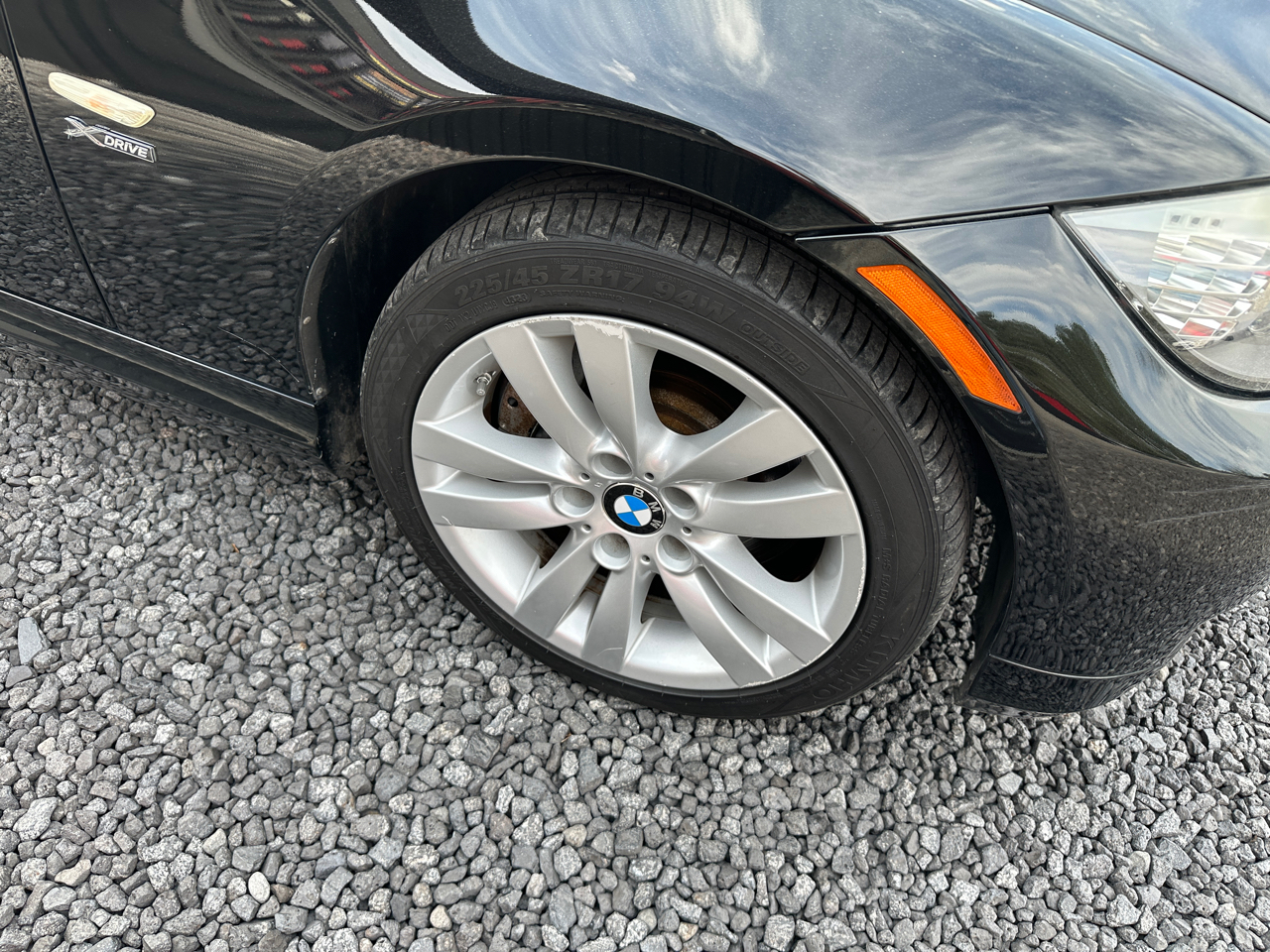 BMW 3 Series 4dr Sdn 335i xDrive AWD 2011