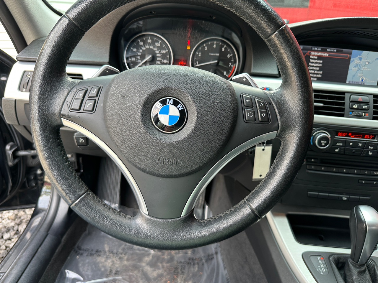 BMW 3 Series 4dr Sdn 335i xDrive AWD 2011