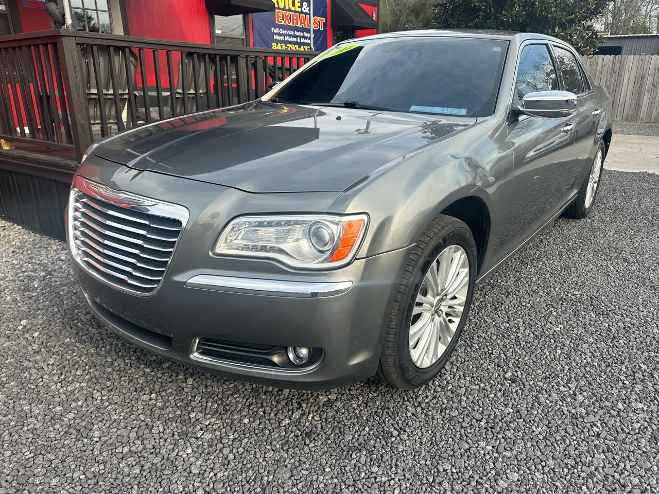 Chrysler 300 4dr Sdn V8 300C AWD 2012