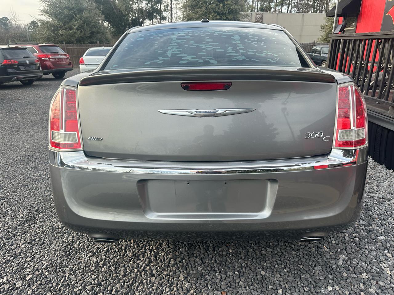 Chrysler 300 4dr Sdn V8 300C AWD 2012