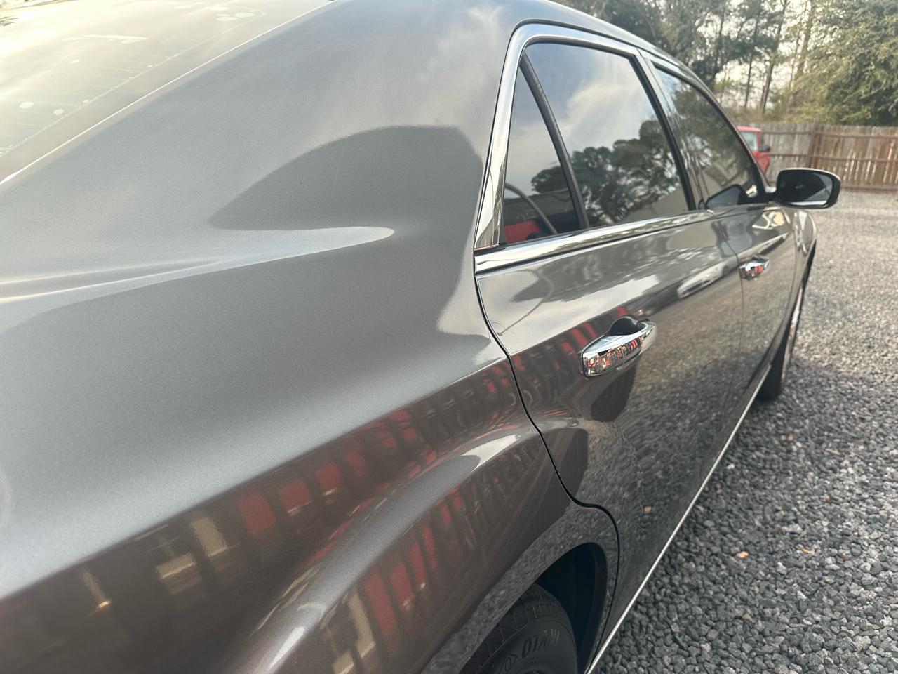 Chrysler 300 4dr Sdn V8 300C AWD 2012