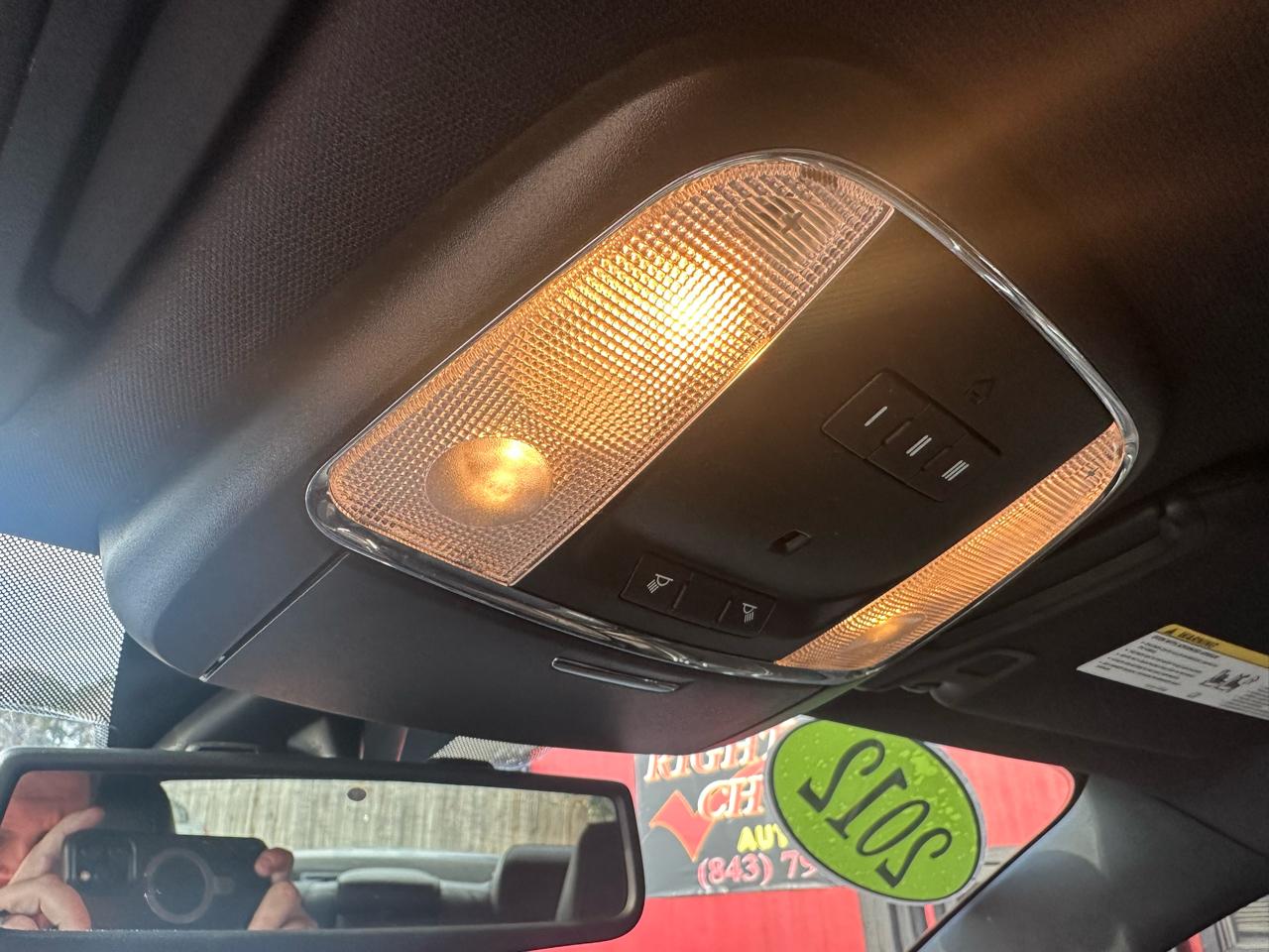 Chrysler 300 4dr Sdn V8 300C AWD 2012