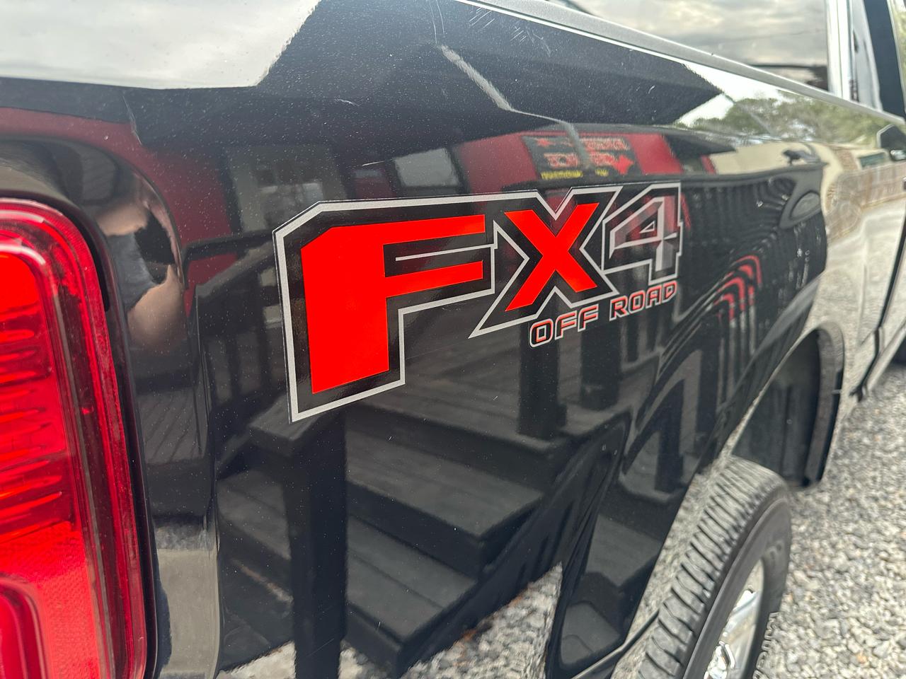 Ford Super Duty F-250 SRW Platinum 4WD Crew Cab 6.75' Box 2022