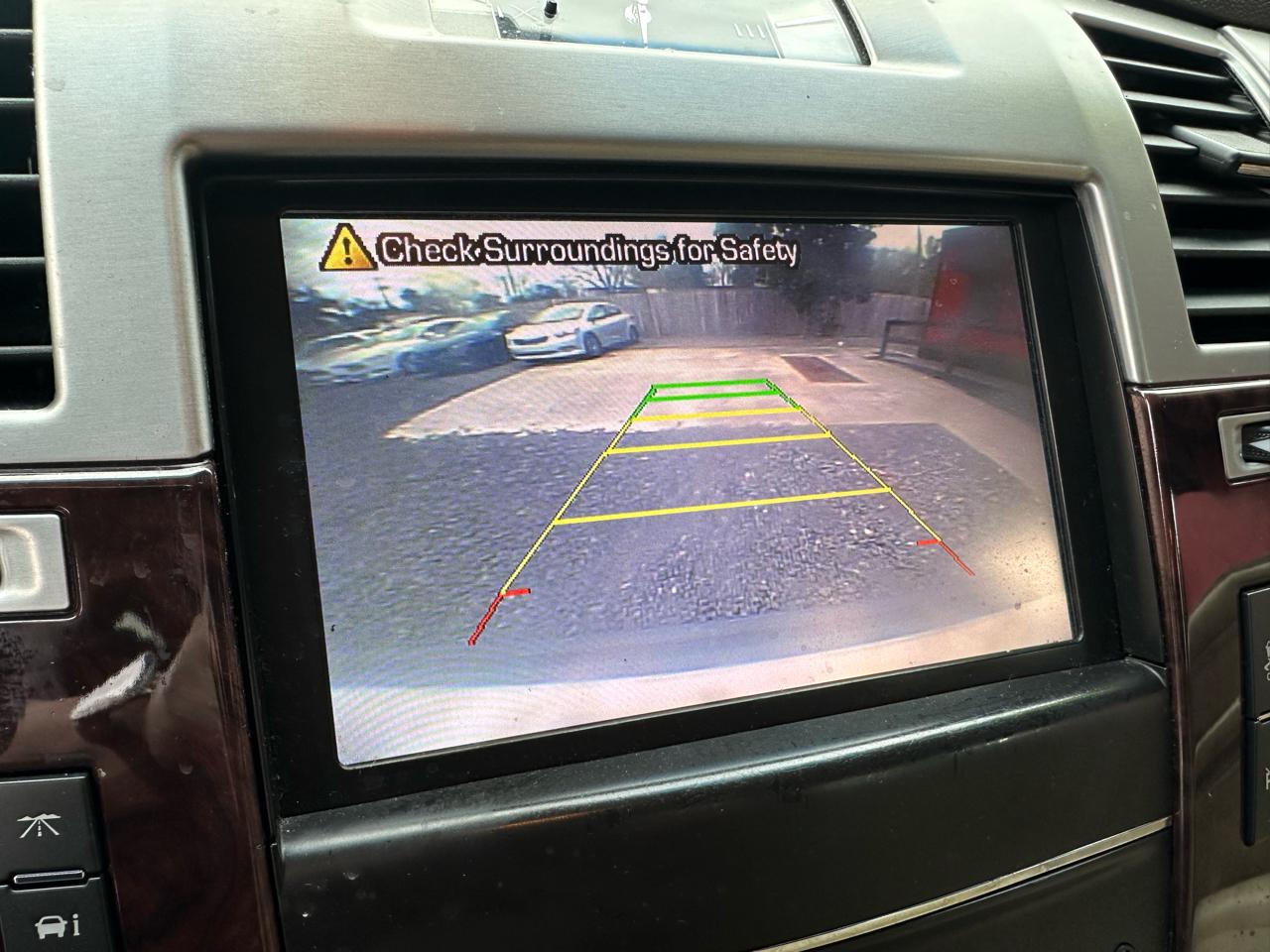 Cadillac Escalade 2WD 4dr Luxury 2013