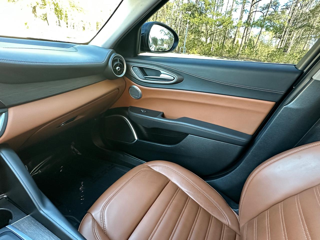 Alfa Romeo Giulia Ti Lusso AWD 2019